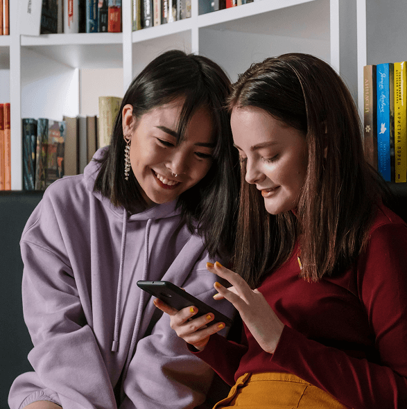 phone mockup of the soluna app