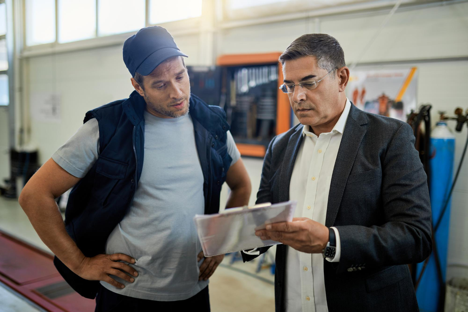 technician talking to a manager