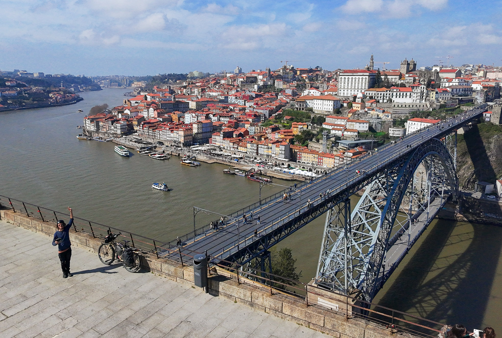 [background image] image of a bike workshop (for a bicycle shop)