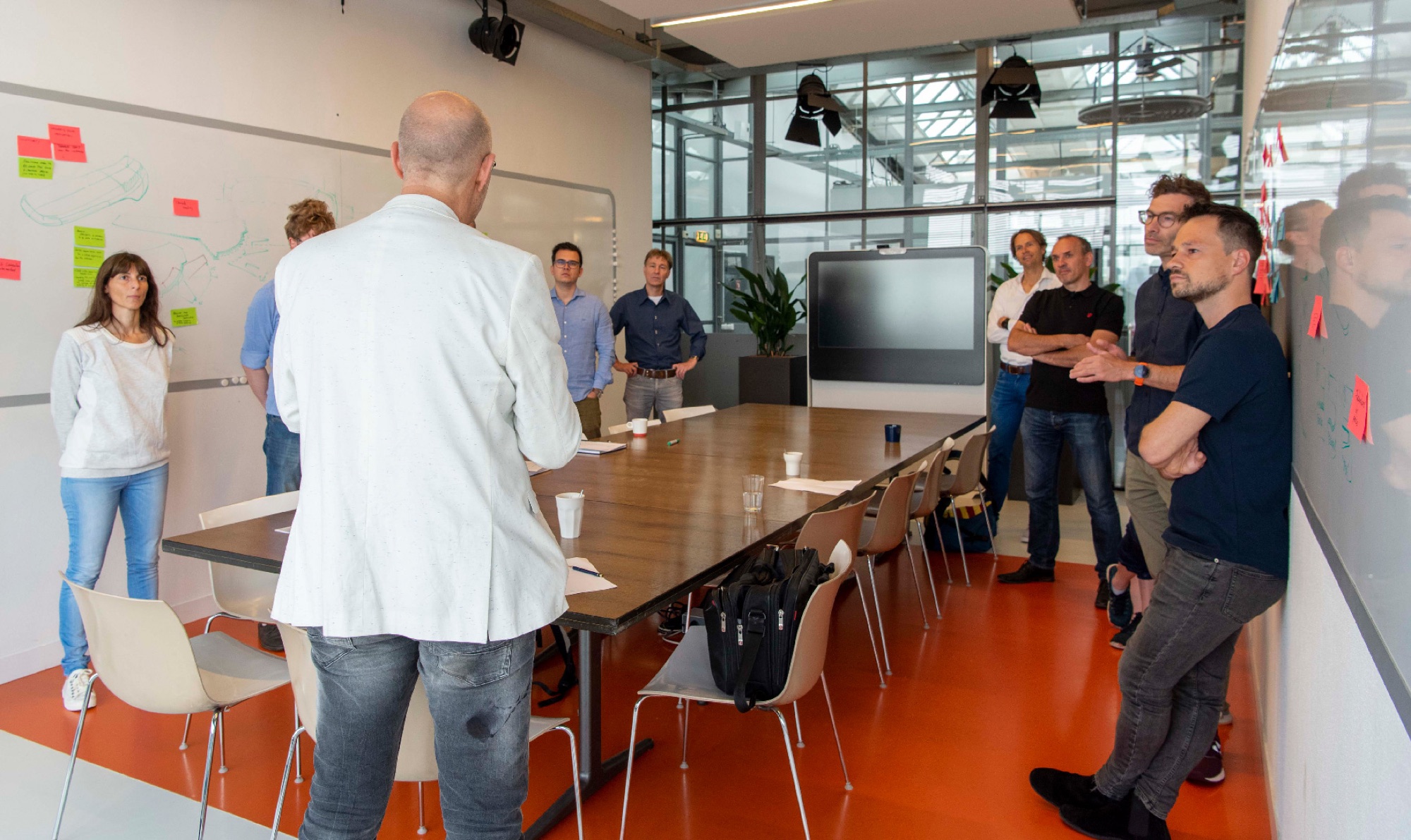 Vergaderruimte met whiteboards bij Spark Design & Innovation