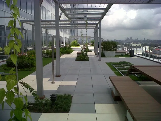 Antracit in Petral premium terase za čisti užitek