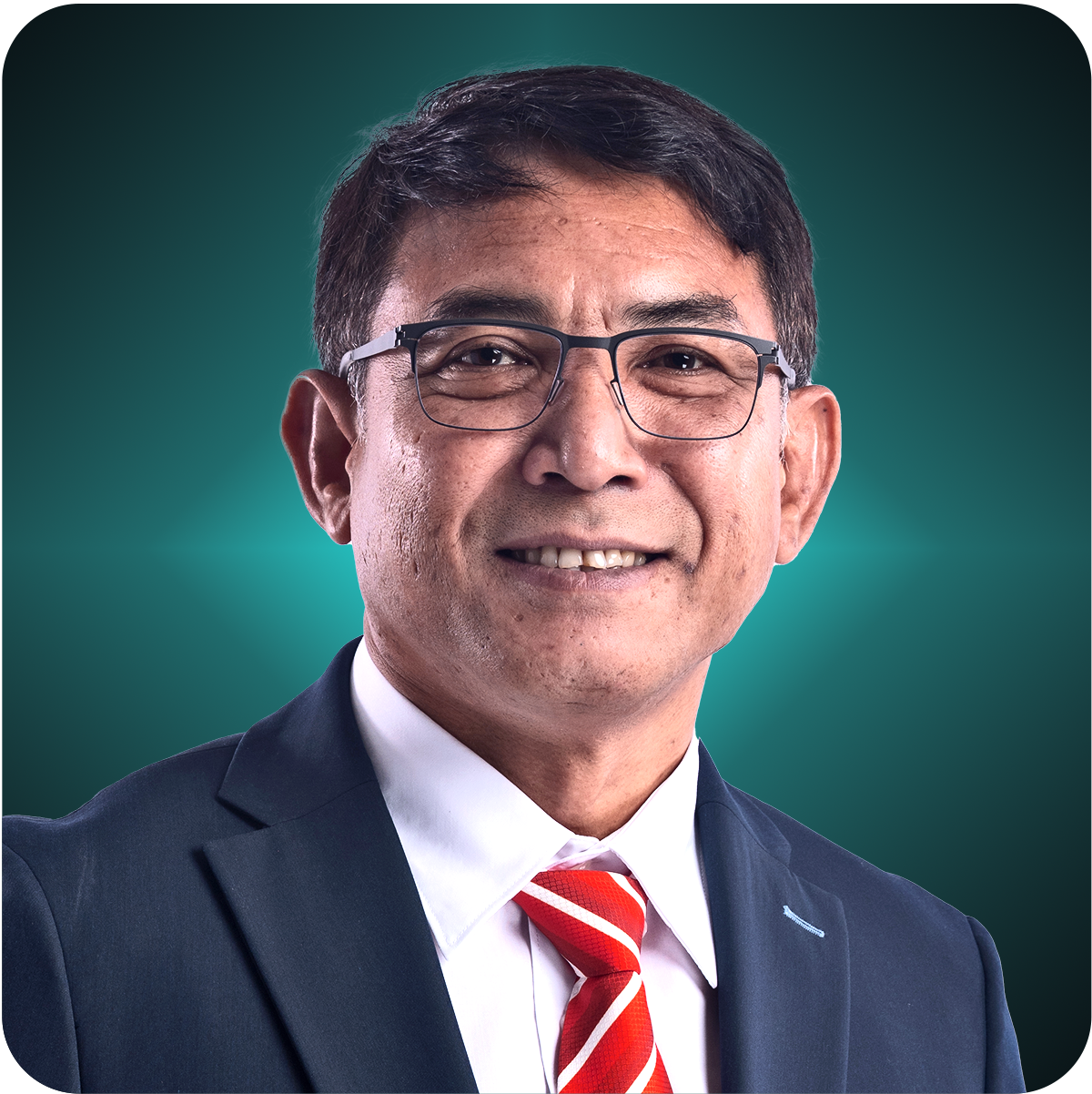 คุณอาภากร ปานเลิศ