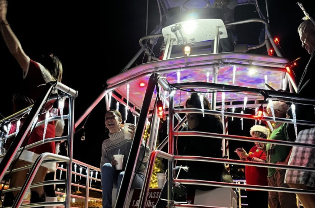 Lighted Boat Parade and Firework Cruise