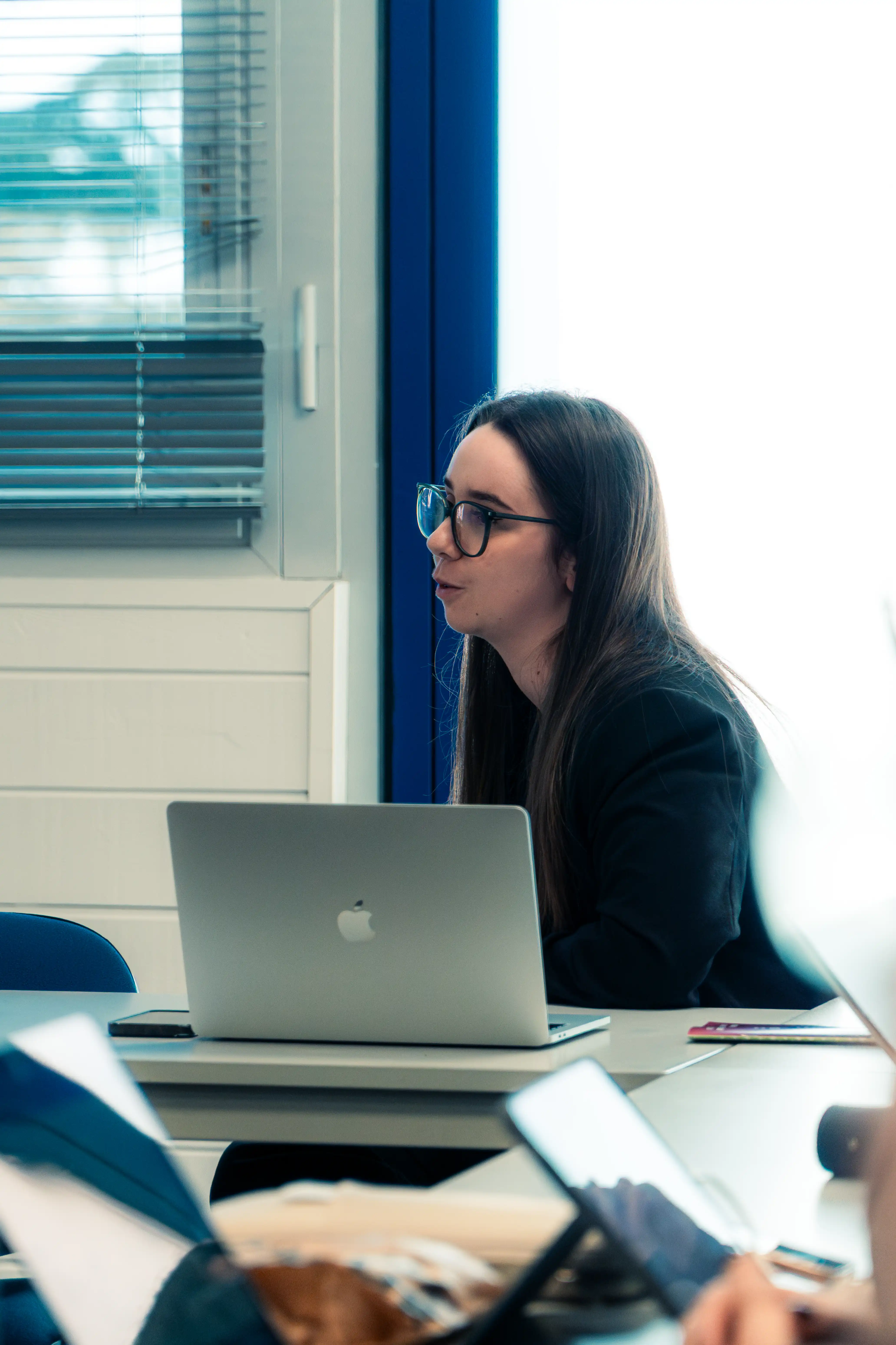 Étudiants en formation Bac+3 chez ISFAC