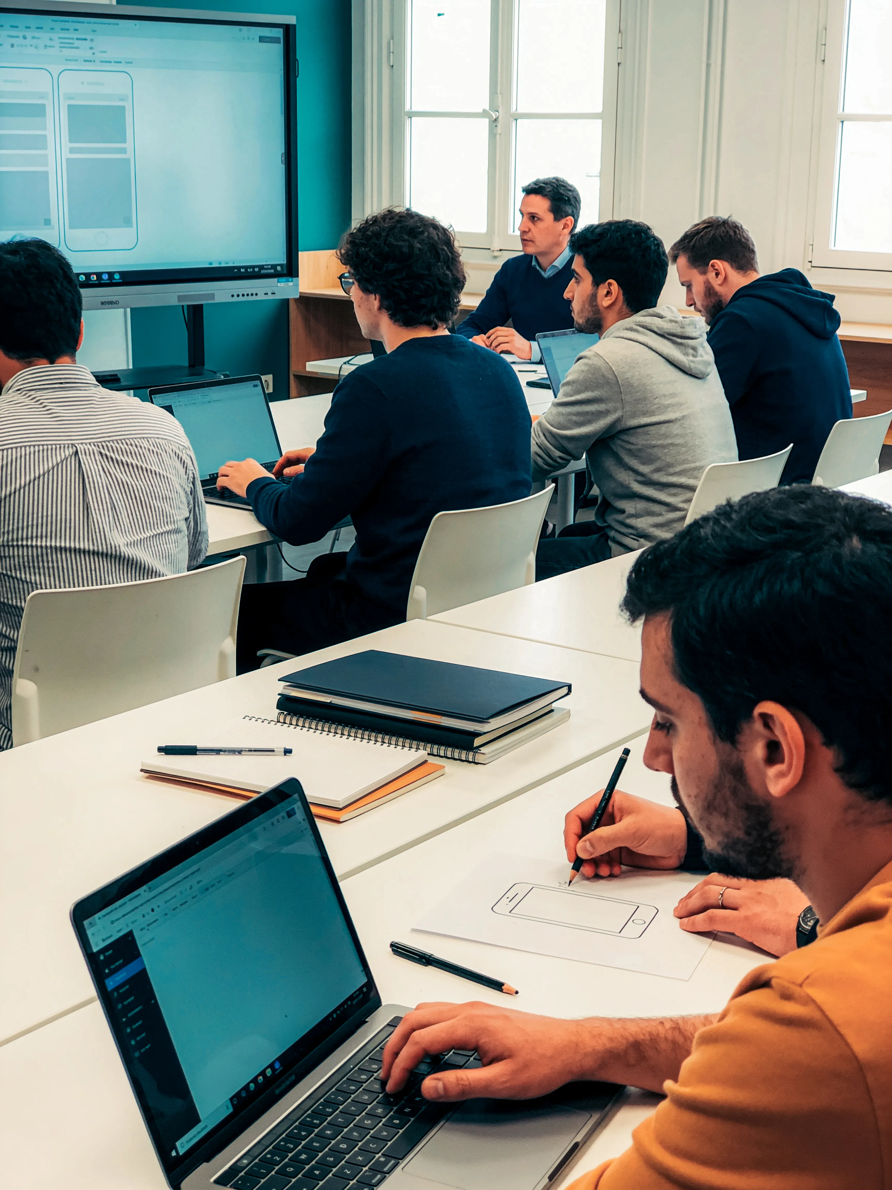 Visuel de la formation Développeur web et web mobile chez ISFAC à Poitiers