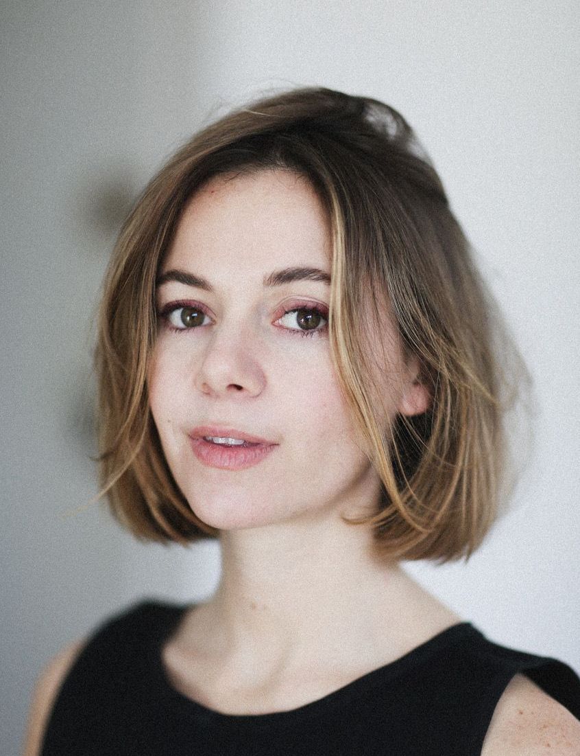 Actrice principale de Fleur Bleue (un des meilleurs programmes courts de ces 10 dernières années si vous voulez un avis objectif) et réalisatrice du très touchant On Ira, Enya est aussi autrice et productrice. Elle a ce regard sur le monde qui donne envie d'entendre ce qu'elle va dire ensuite et la suite, en général, elle est cool.
