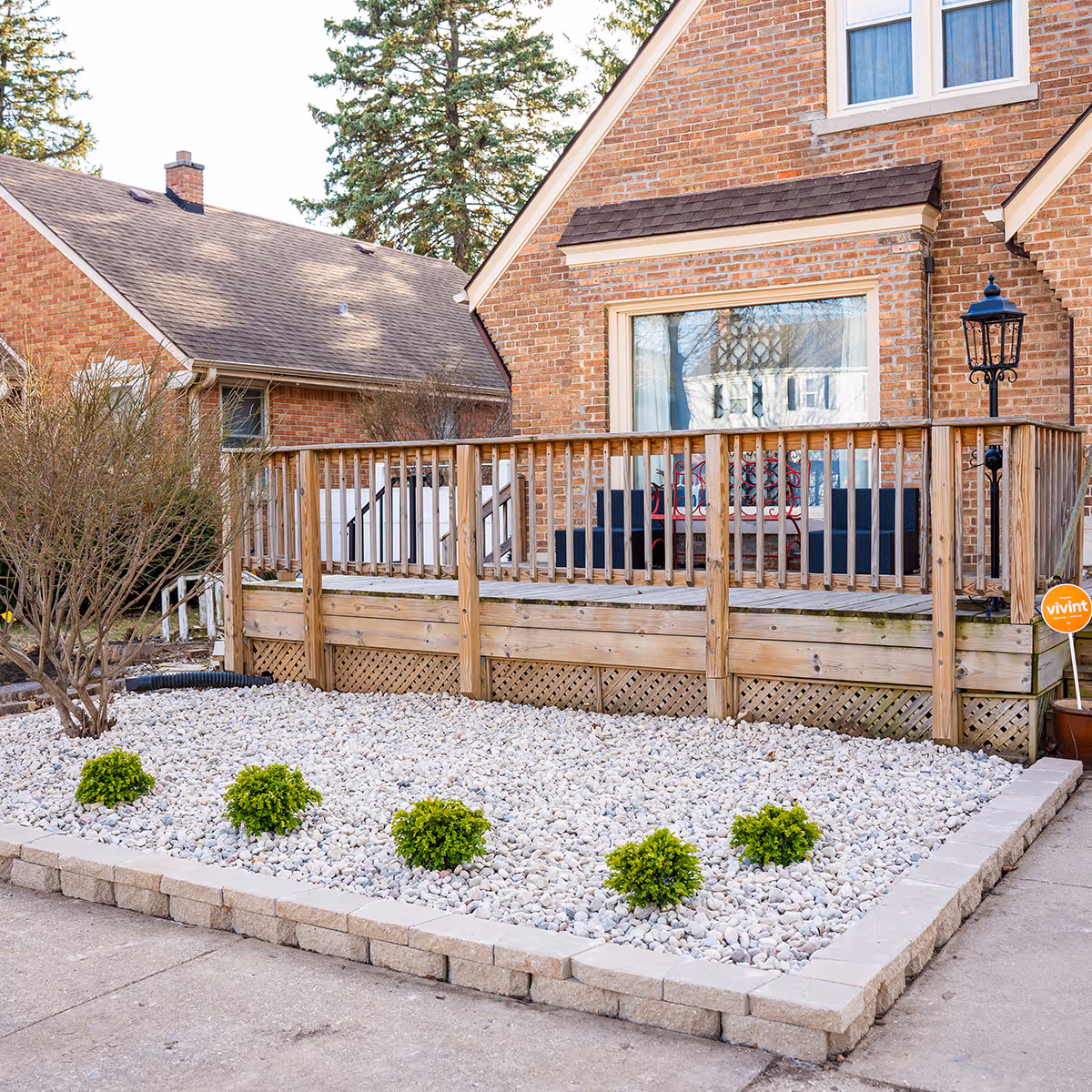 landscape bed maintenance and weed removal services near me