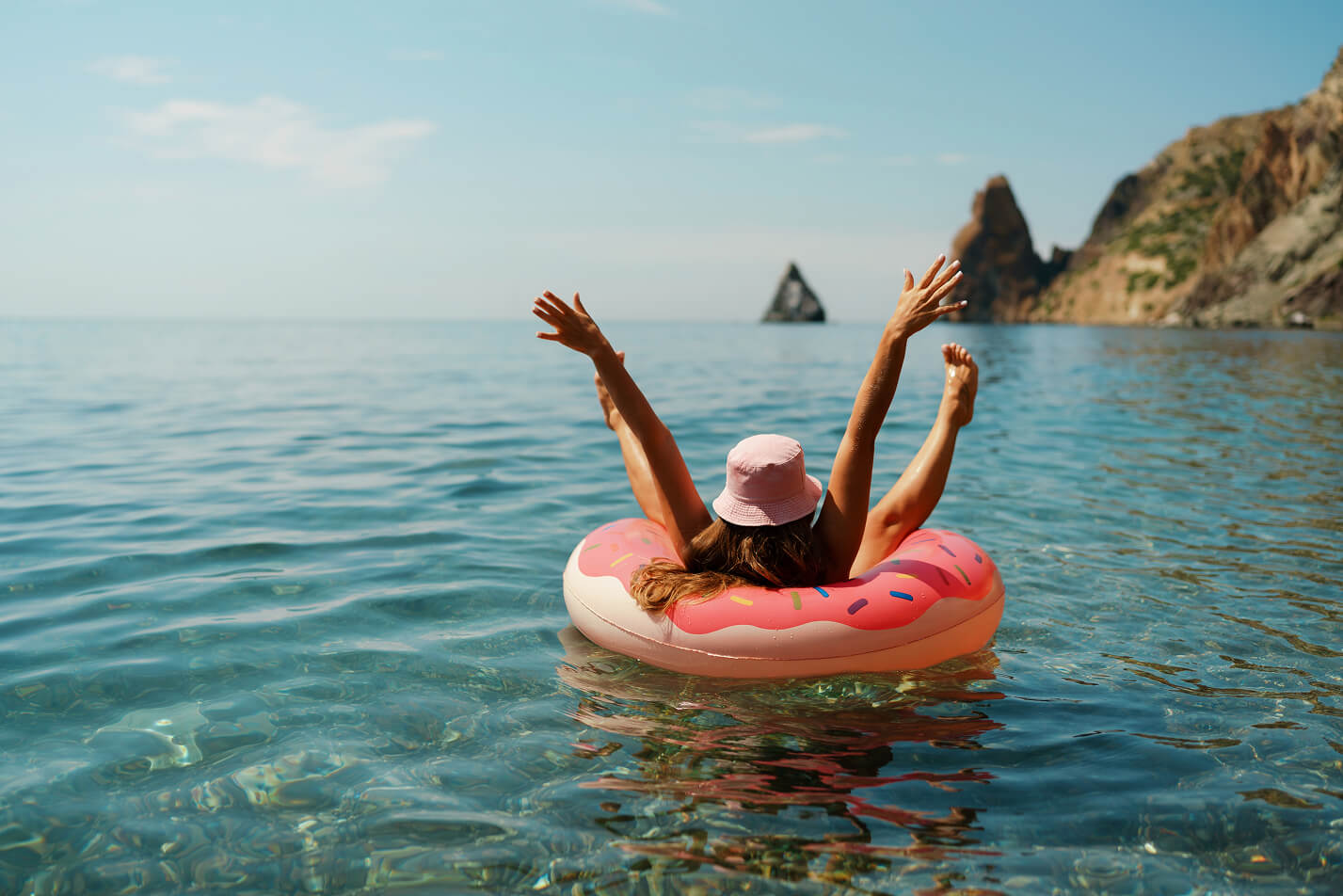 How to Build a Summer Travel Fund While Living Paycheck to Paycheck