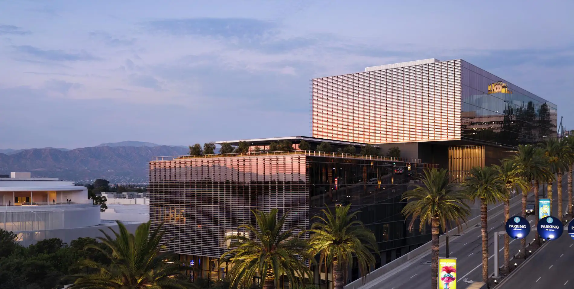 NBCUniversal New Office Building & Employee Center