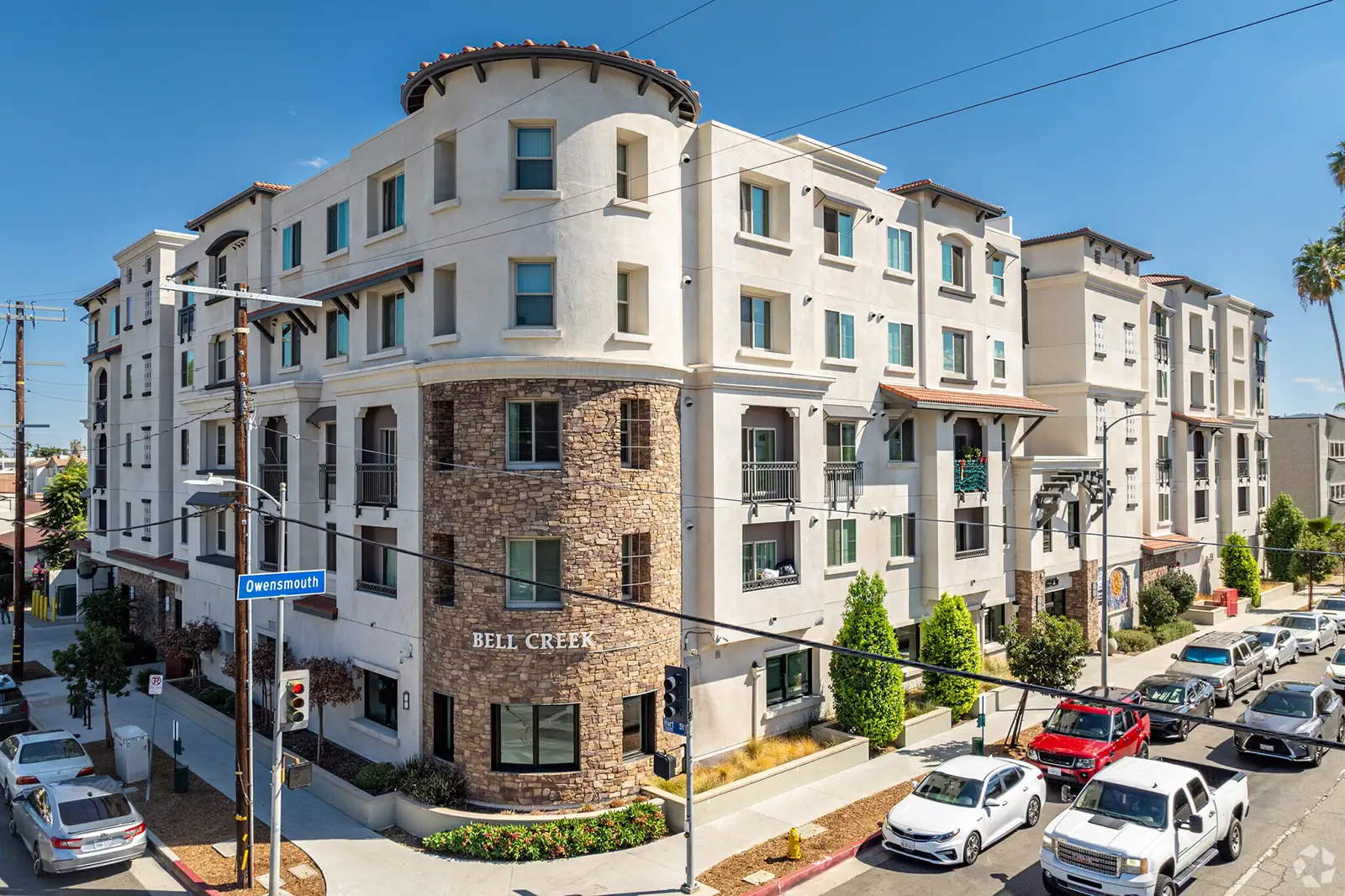 Bell Creek Apartments - Canoga Park 