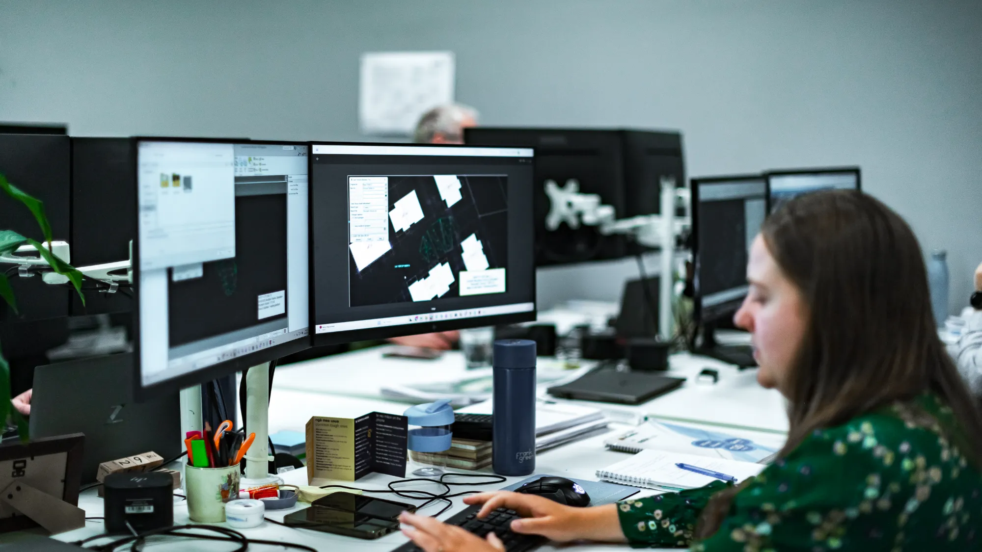 Orogen Office 35