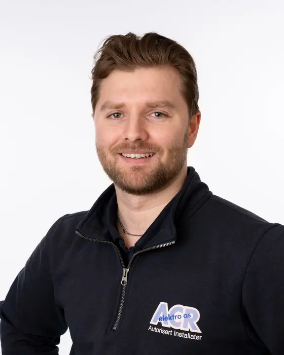 Lærling Nicolay Sandsdalen hos ACR Elektro