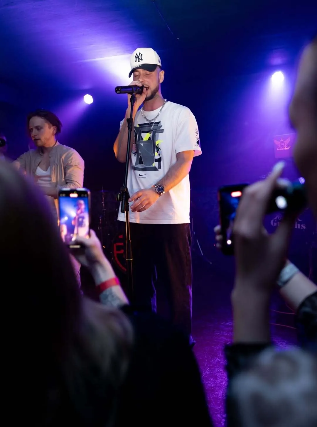 image of park map (for an amusement park)