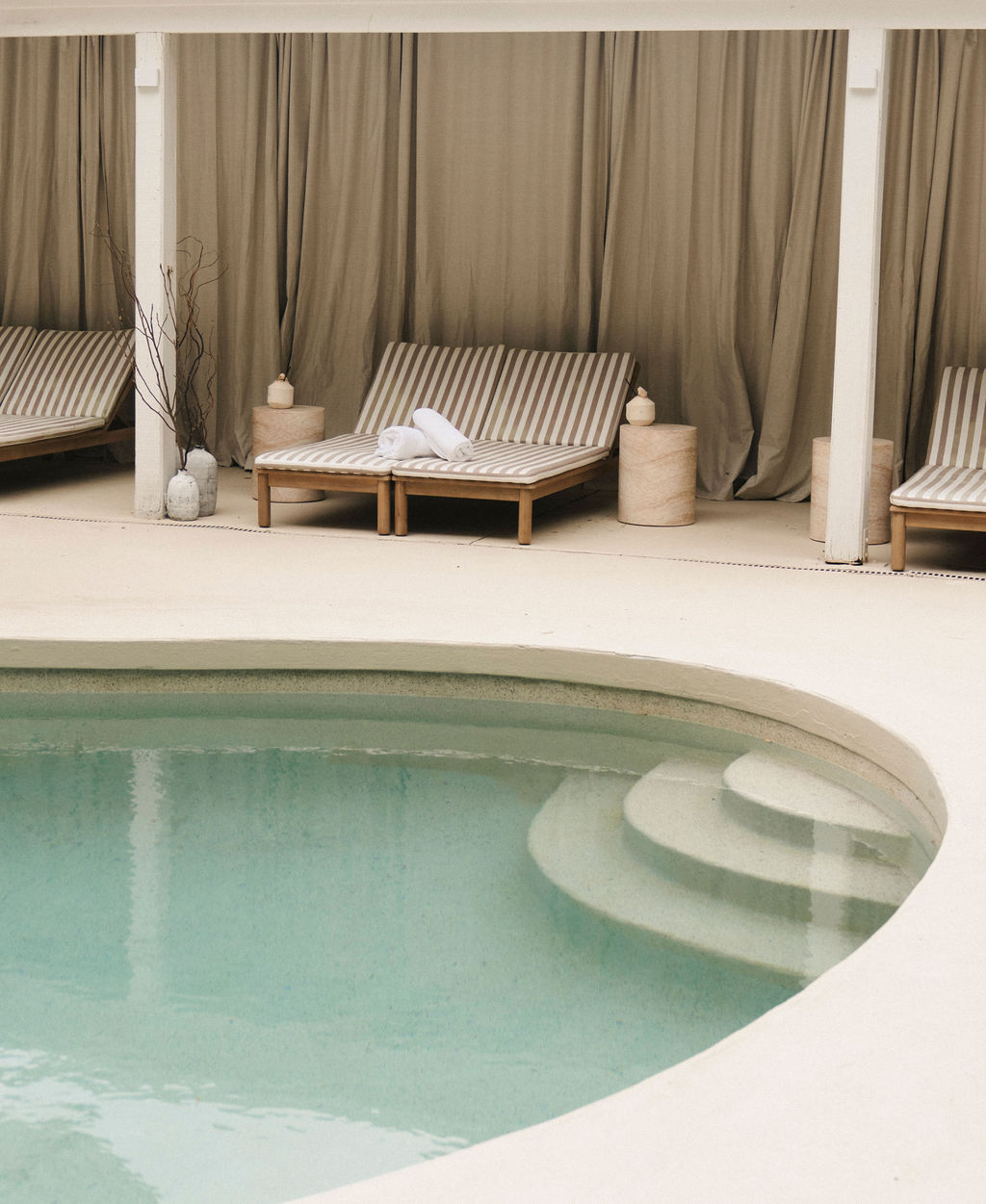 Greenhouse bathhouse pool in the valley
