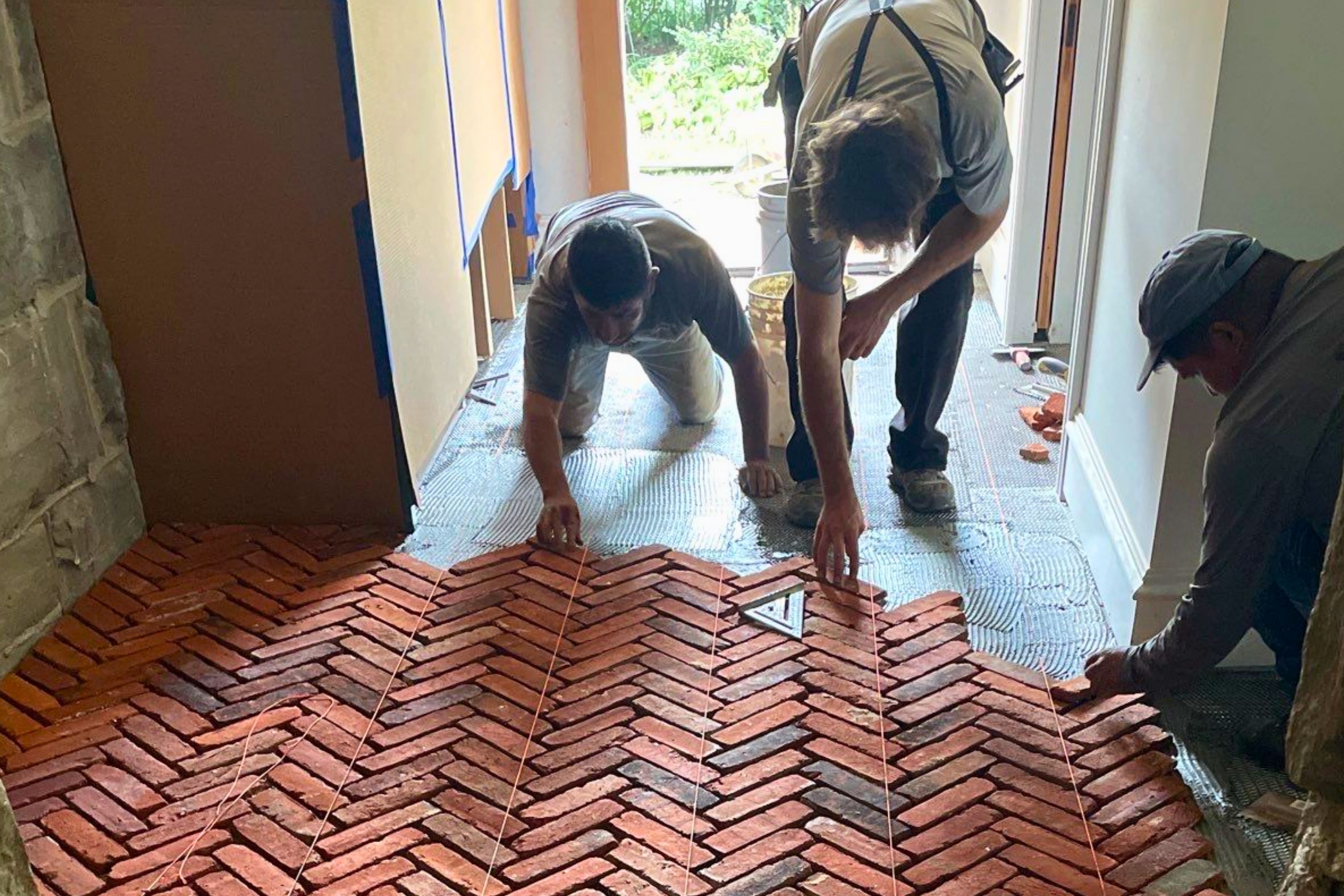 Layout begins from a central axis to ensure symmetry