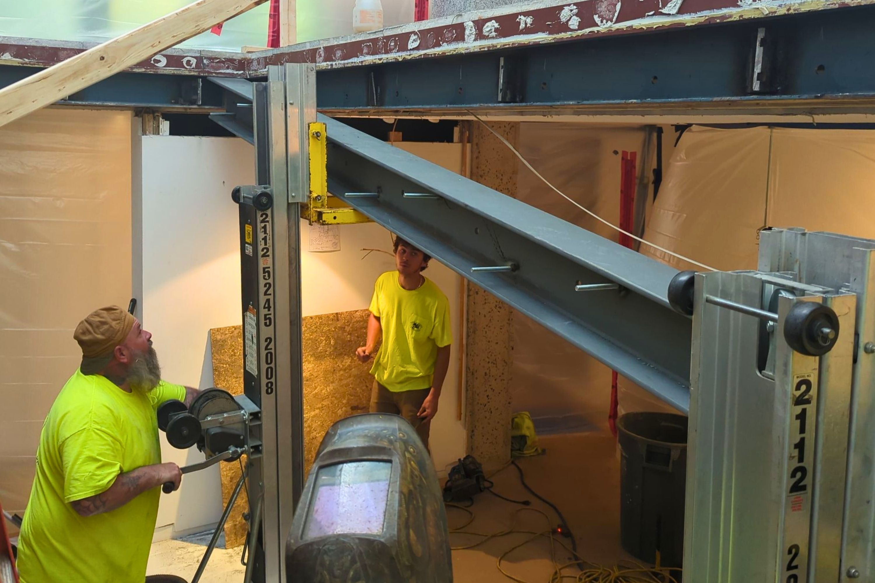 Steel makes the transition from balcony to kitchen possible.