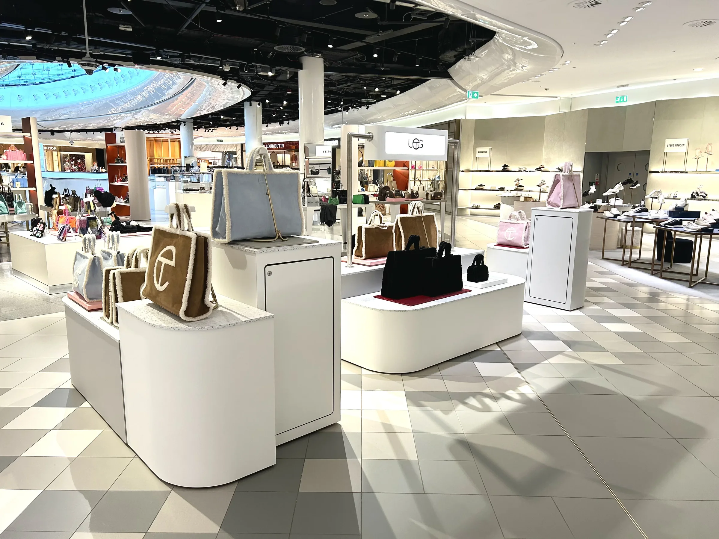 UGG display plinths