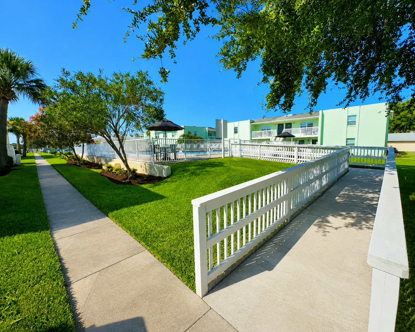 Marina Vista exterior
