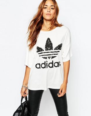 Oversized designs commonly have chest logo placement or full back placement either wit logos or text.