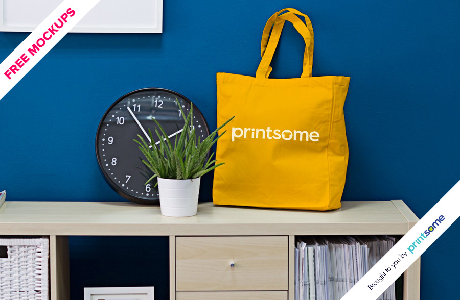 Natural cotton canvas material cotton bag with stylish print, ideal for custom tote bags, sustainable shopping and personal gift use.