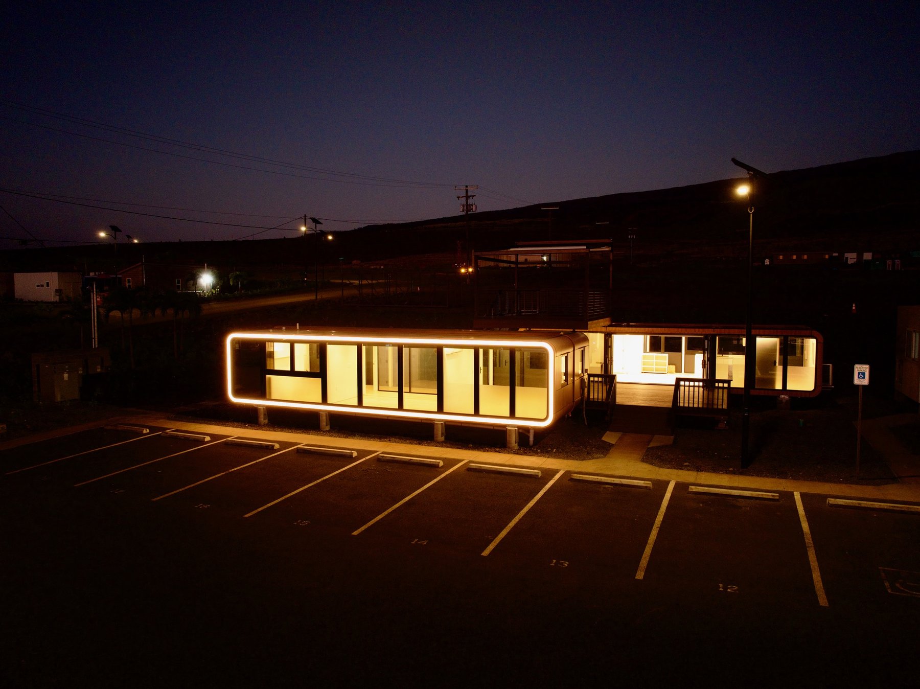 Night unit with rim light