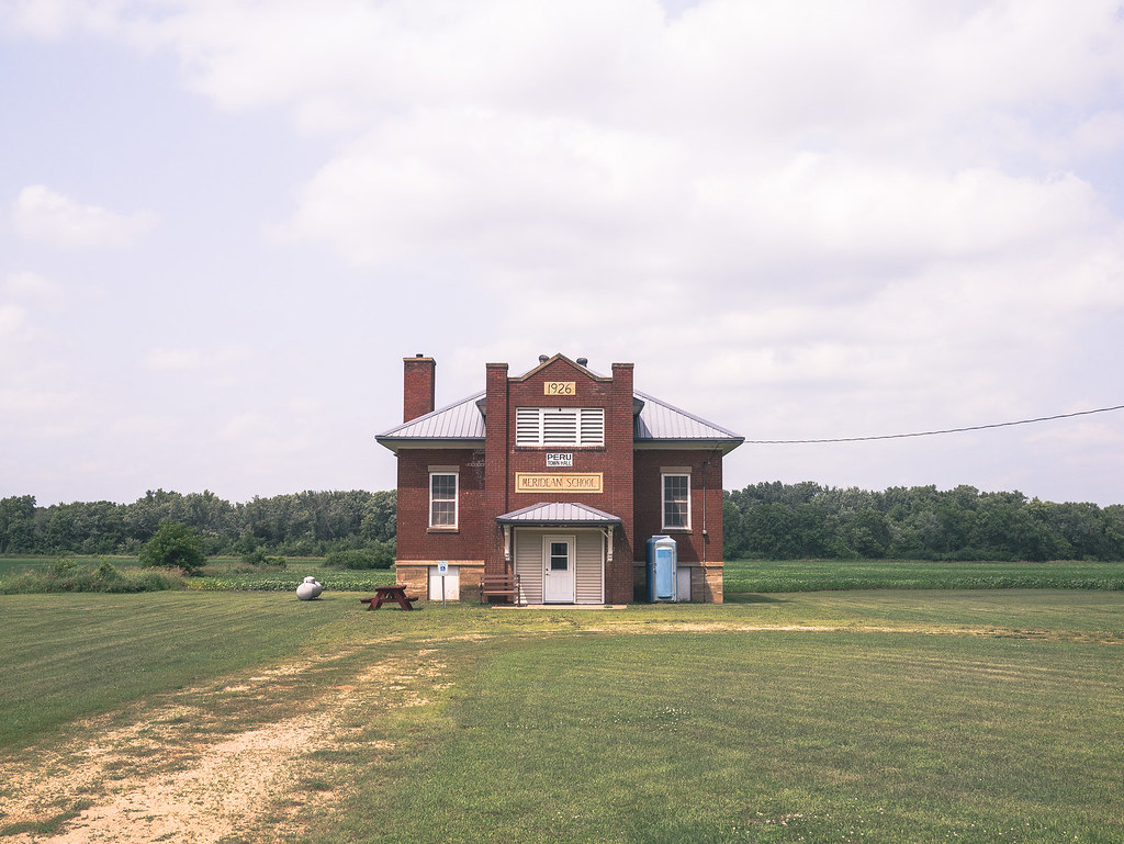 A small rural school building, representative of the Pea Ridge School District near Bella Vista