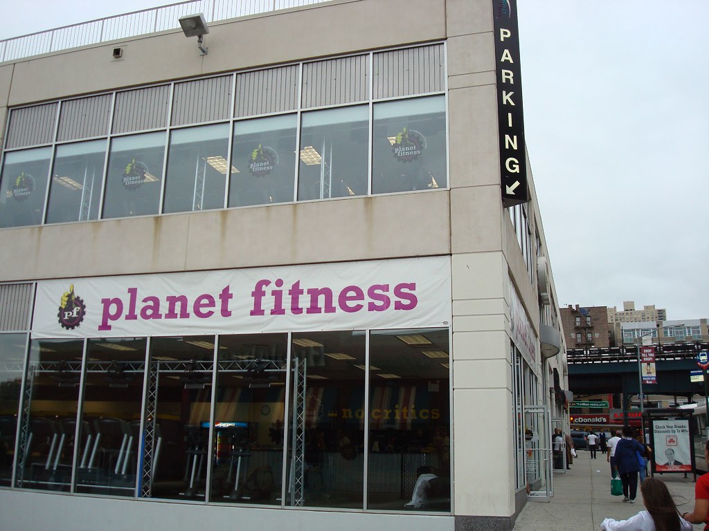 Planet Fitness gym exterior, representative of the Planet Fitness club in Fayetteville, Arkansas