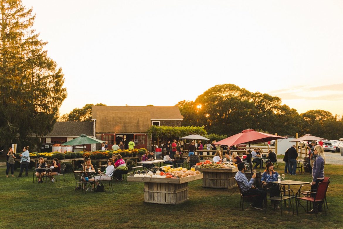 Holmberg Orchards & Winery