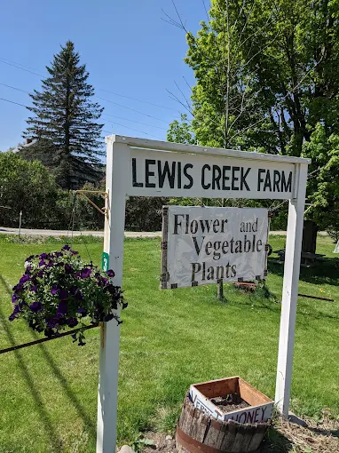 Lewis Creek Farm