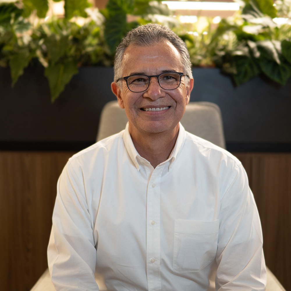 Ing. Armando Garrido, Operaciones