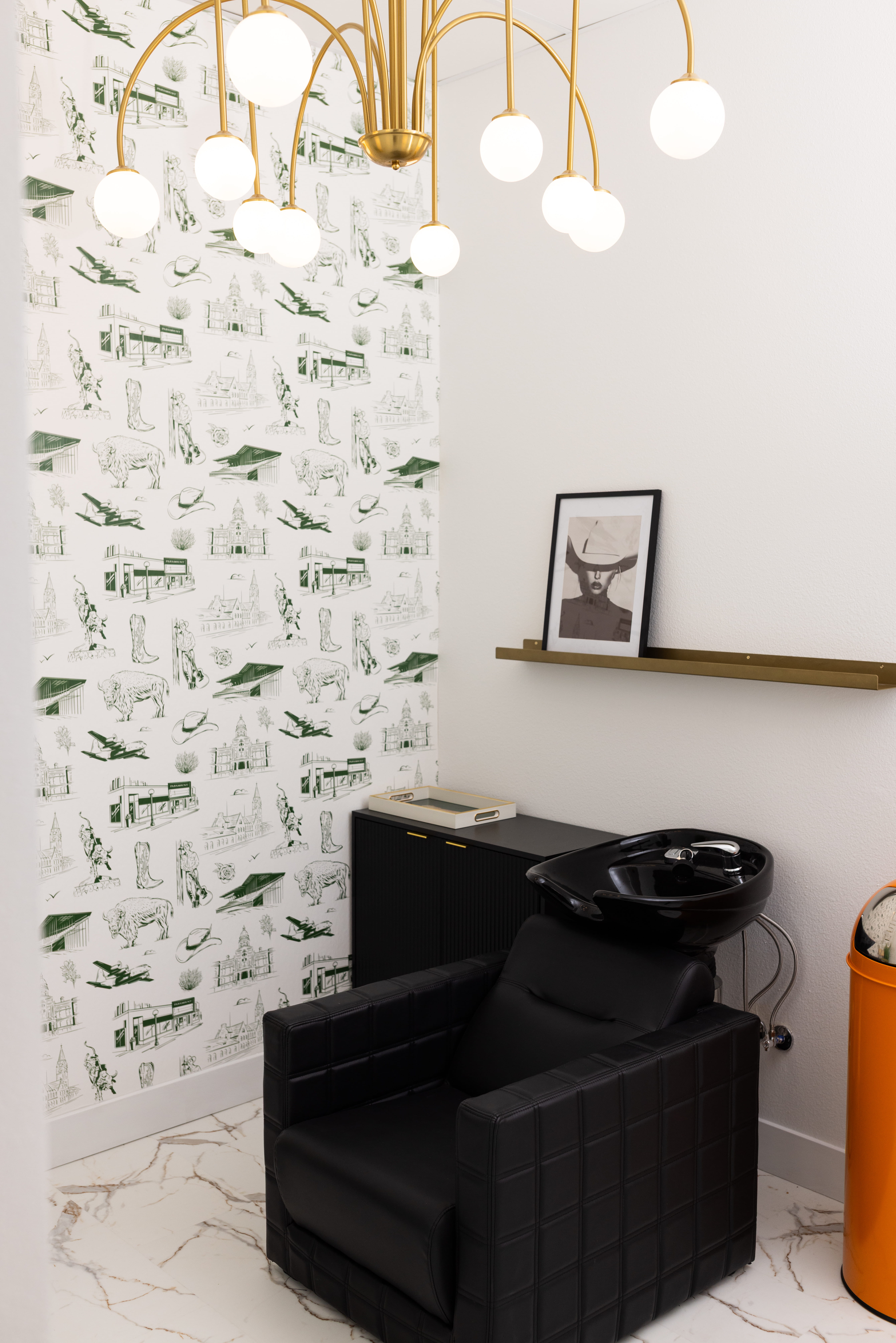 Lush clinic gallery 5