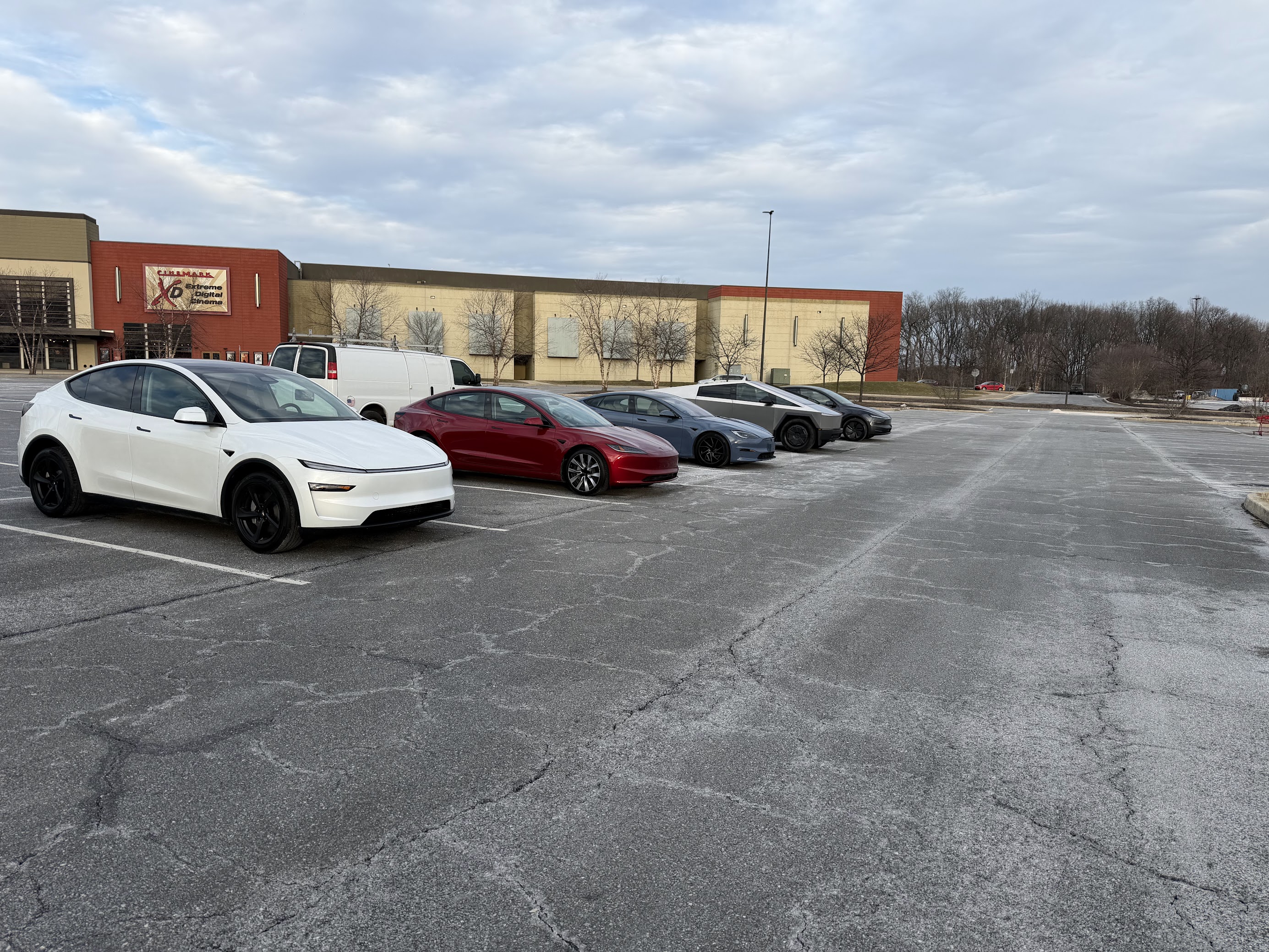 Tesla vehicles at Dynamite Details approved vendor location in Delaware
