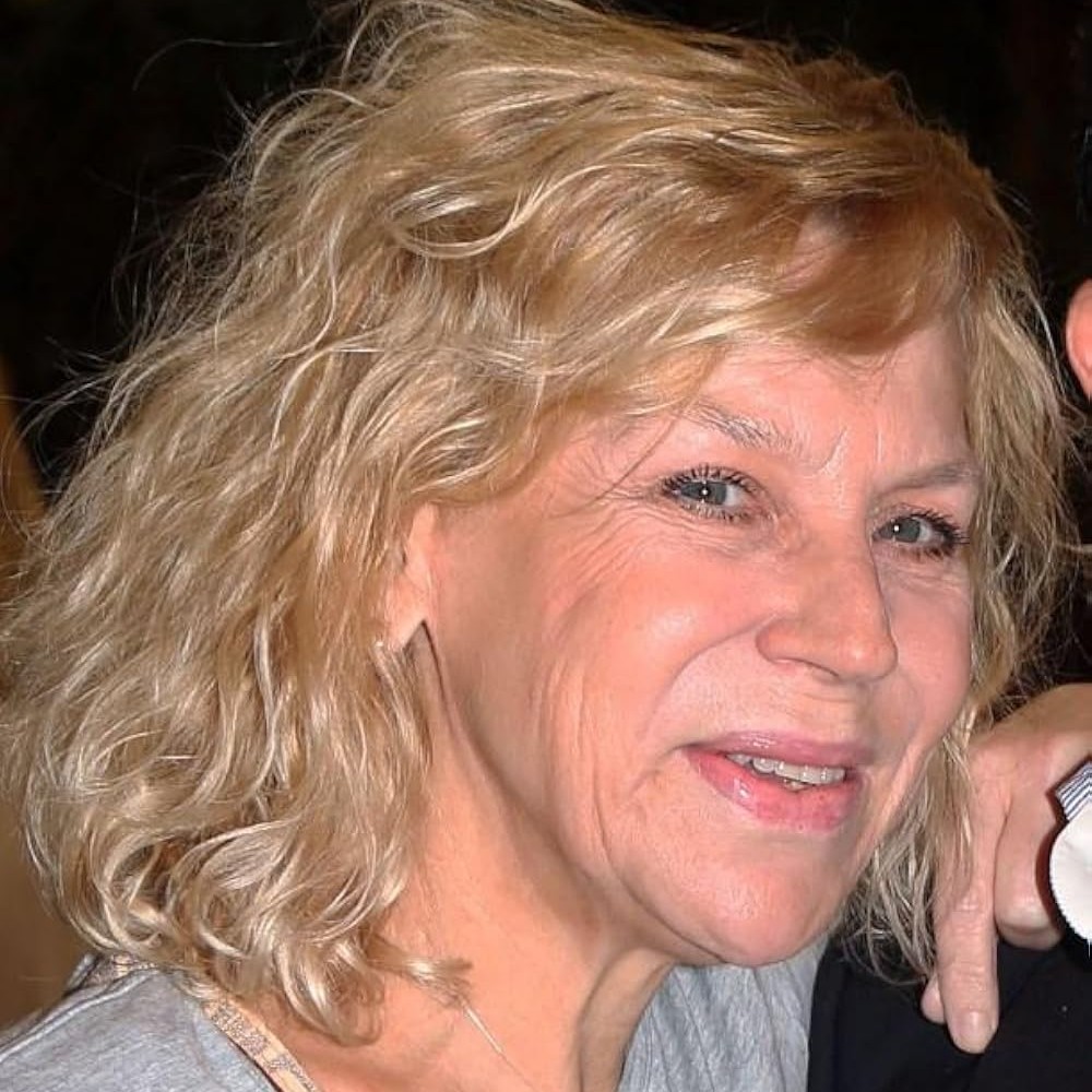 Roubini Vasilakopoulou as Kaiti in The Summer With Carmen