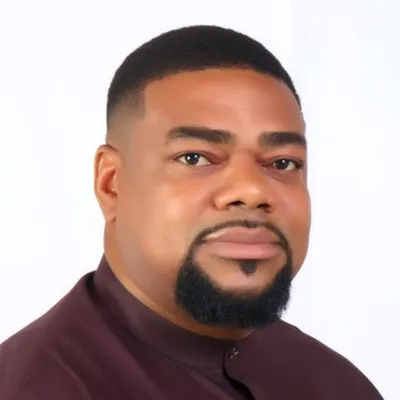 Retrato de Raphael Emmanuel, director de tecnología de TV Anywhere Africa