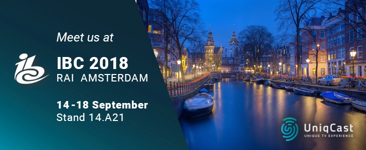 Una hermosa vista de un canal con barcos y edificios al fondo. La imagen anuncia un evento de septiembre en Ámsterdam.