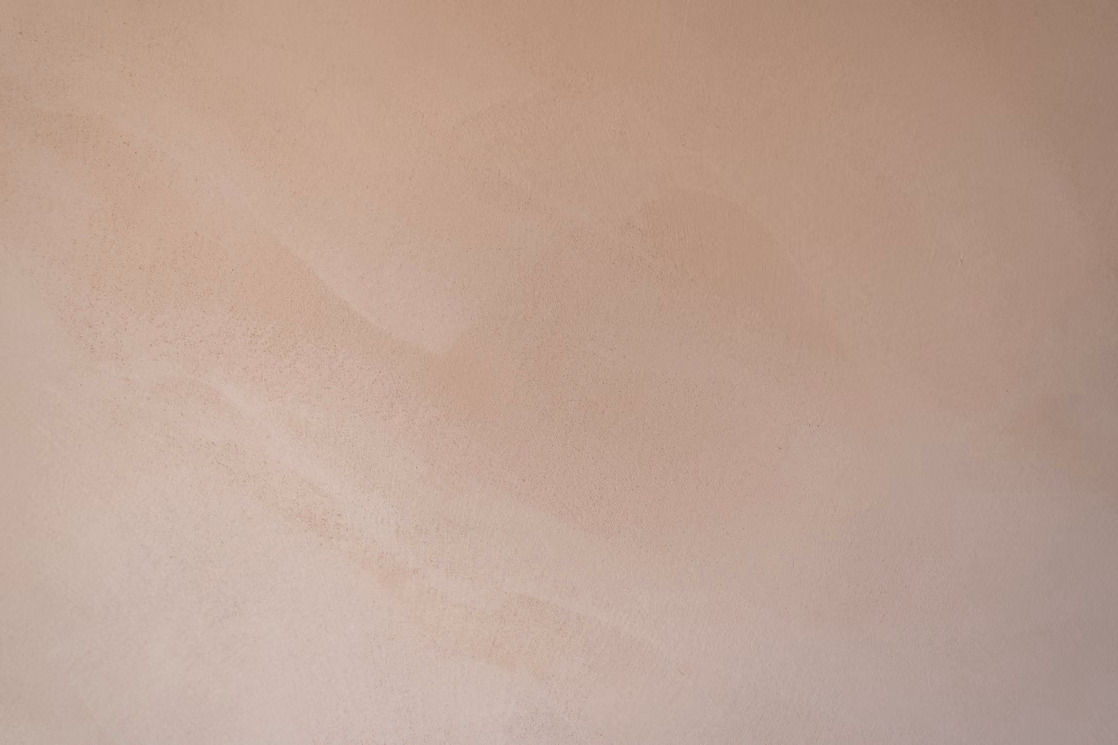 mur chambre pour enfant en chaux et parquet