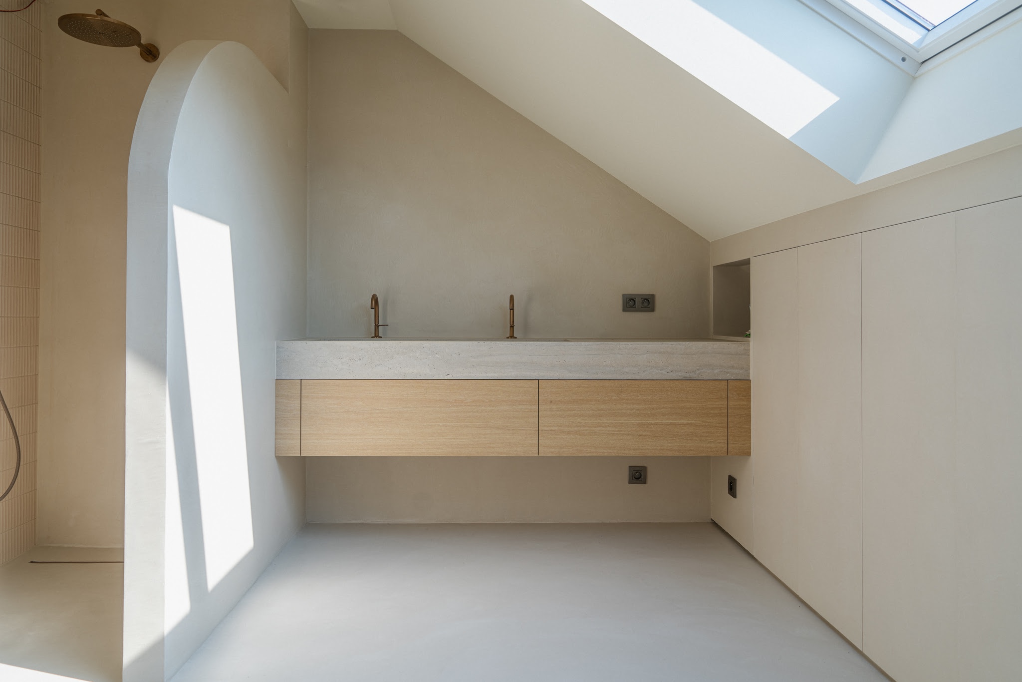 béton ciré tables maison cuisine salle de bain