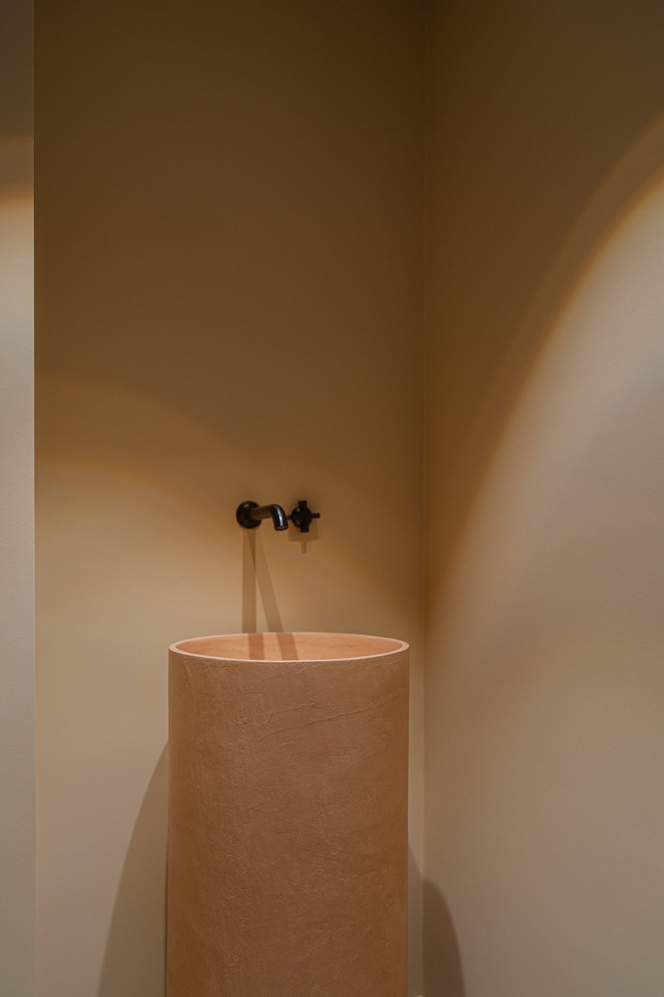 béton ciré tables maison cuisine salle de bain