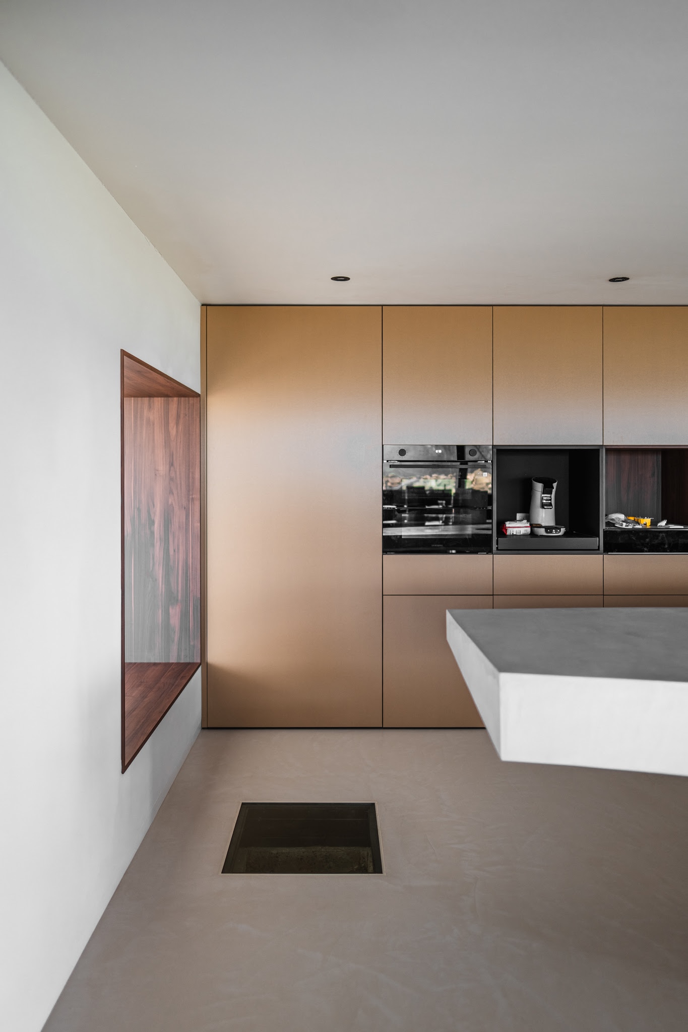 béton ciré avec cuisine et mobilier intégrés