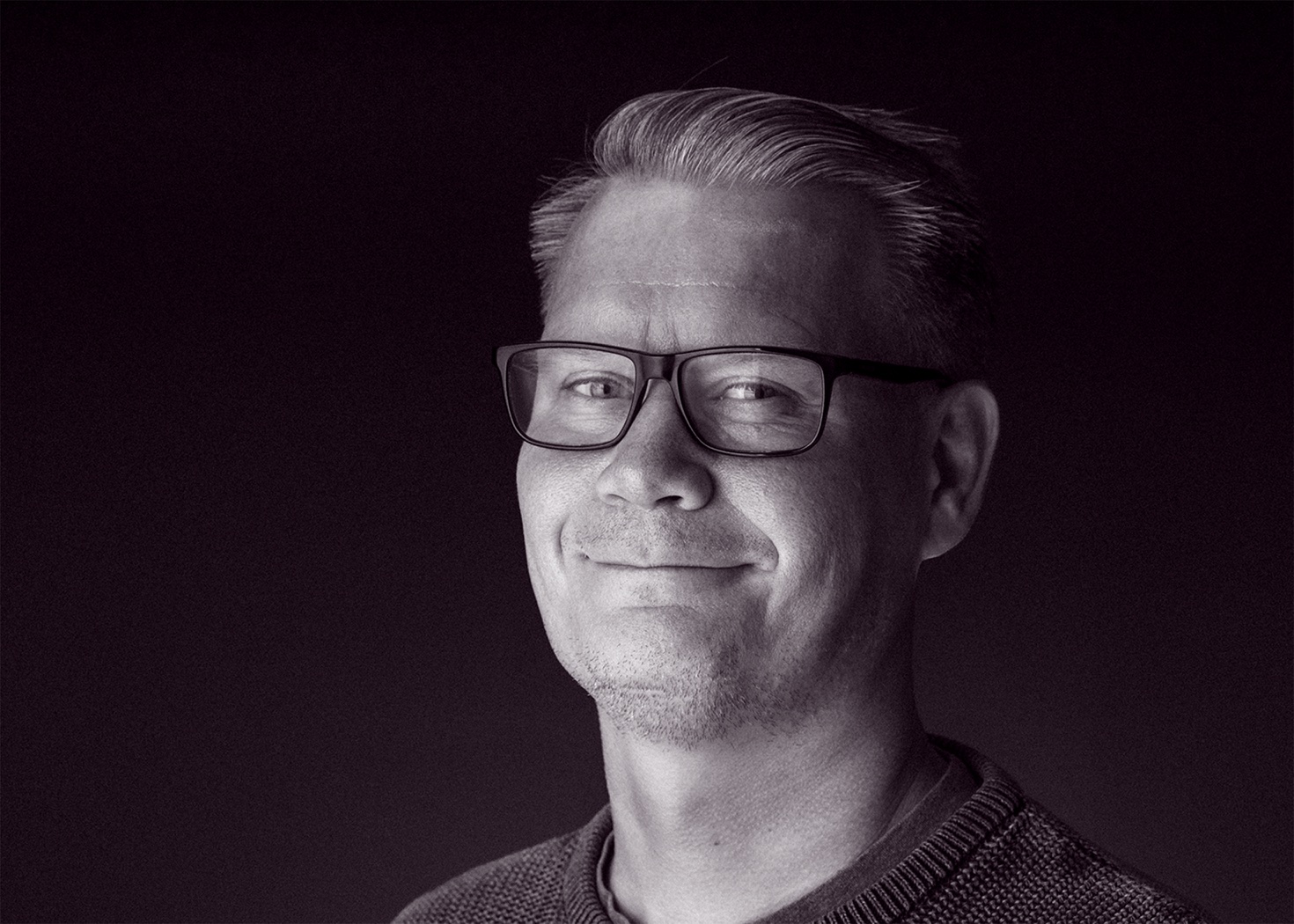 Portrett av Thomas Hervik Fuglem, designer i Atyp.