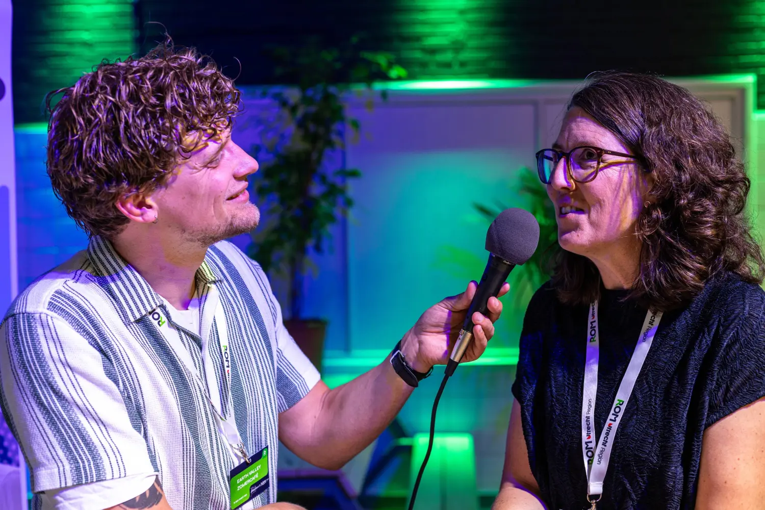 image of brainstorming session (for a productivity tools business)