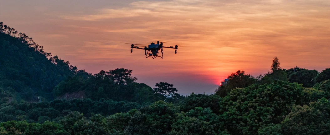 DJI Agras T70P: il drone agricolo che ridefinisce l'efficienza nell'agricoltura di precisione