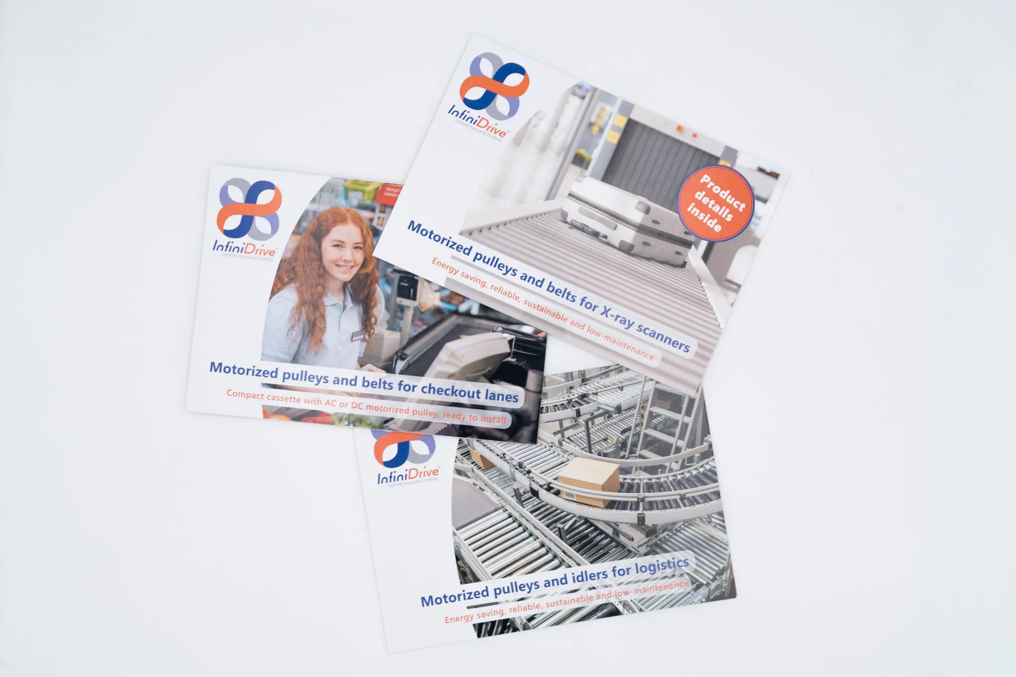 Foto van papieren mailings voor InfiniDrive Motor Manufacturing. 