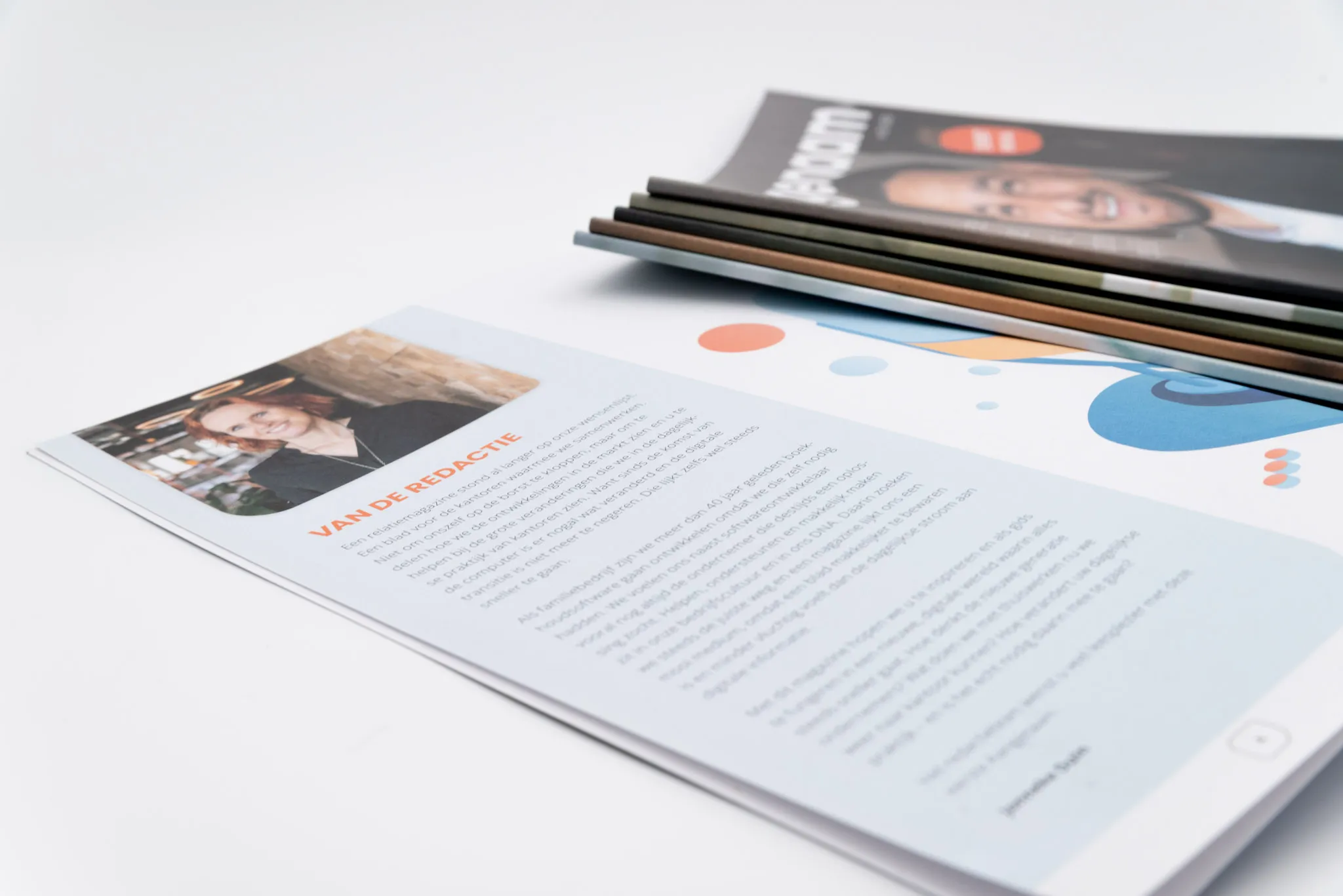 Detailfoto van het redactioneel in een van de edities van Aangenaam, het Magazine. 