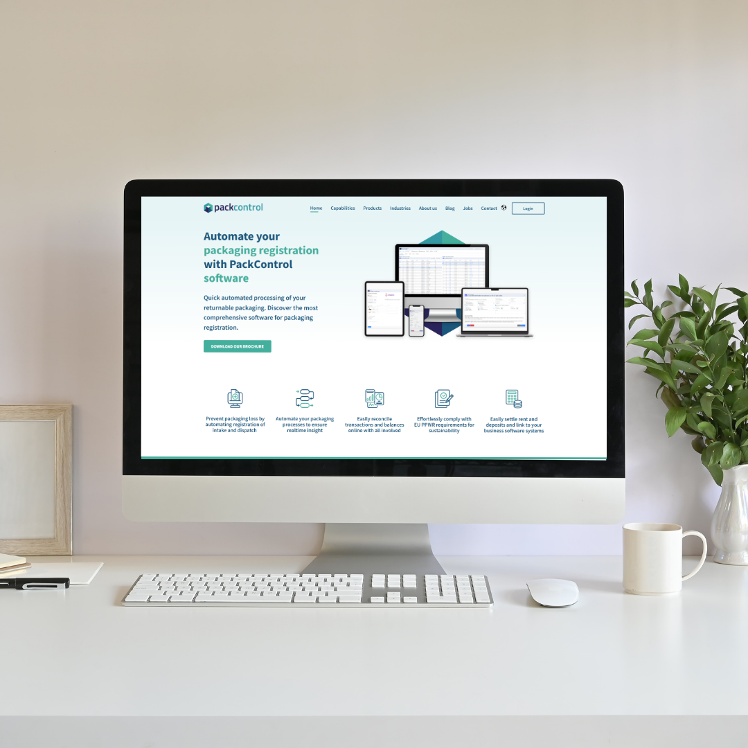 Mockup van de website van PackControl. Voor deze site verzorgt JD&D content en onderhoud.