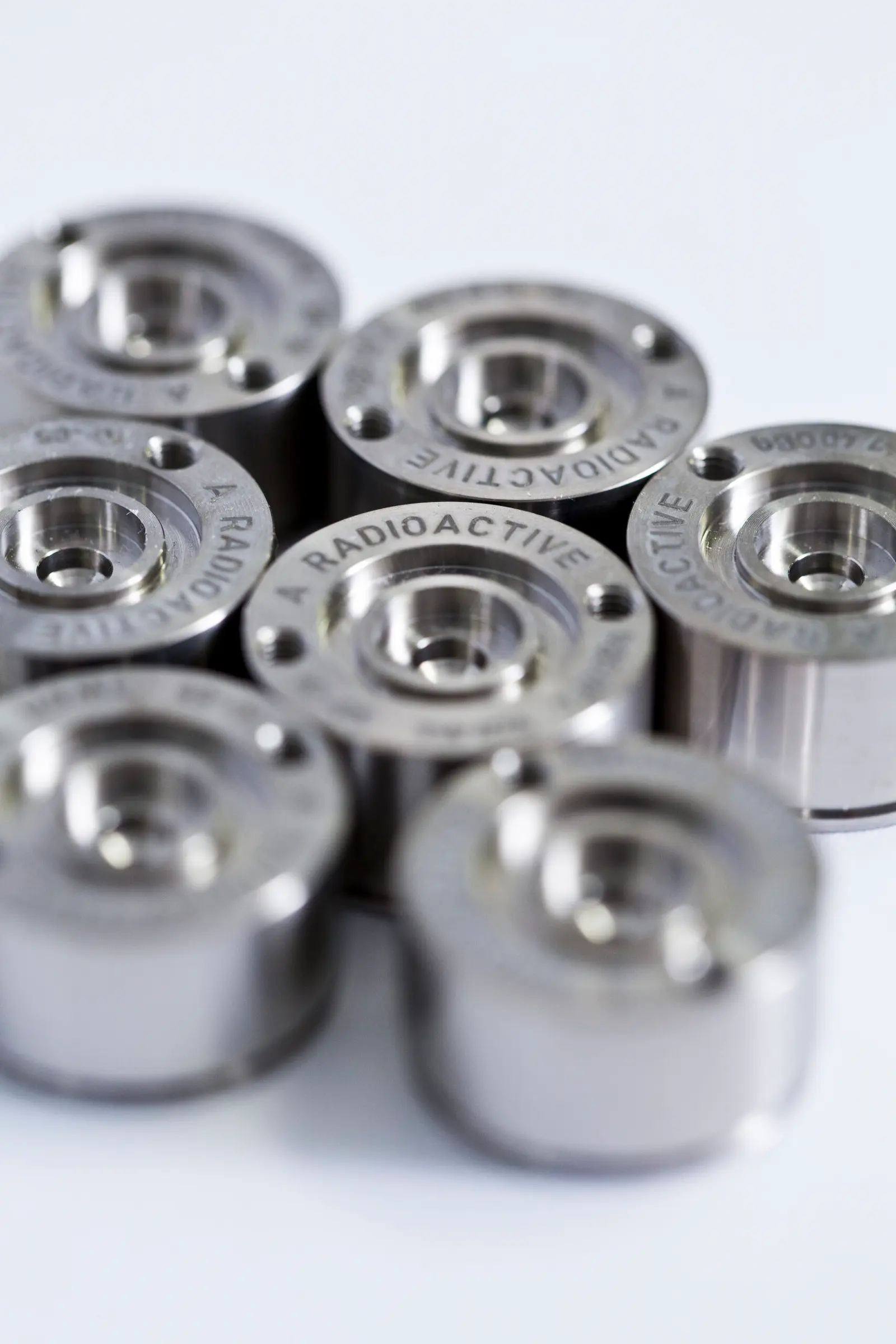 Industrielle Quellen mit verschiedenen Nukliden z.T. hochenergetische Gamma emittierend.