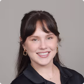 Sydney Corra Headshot