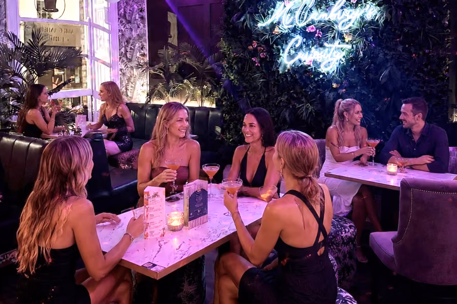 Cocktail bar experience at Mr Cambrays
