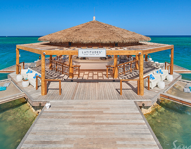 Beachfront Hideaway Royal Butler Villa Suite