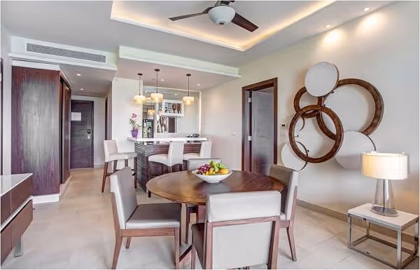 Luxury Presidential One Bedroom Suite Ocean View Diamond Club